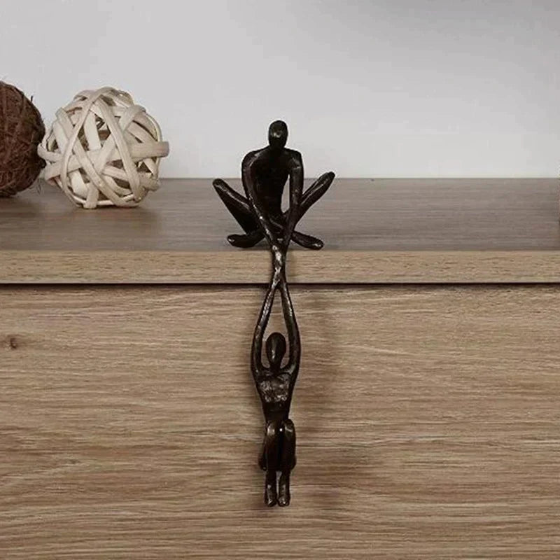 Eeuwige band sculptuur- Symbolisch Beeld van Liefde
