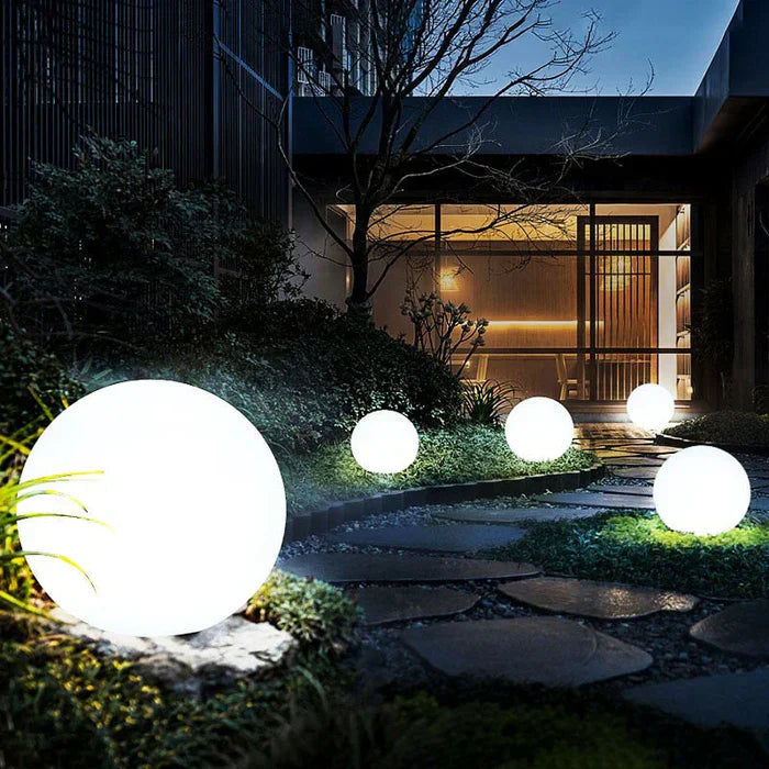 LumaSphere – Zonne-energie Tuinbal met Warm LED-Licht