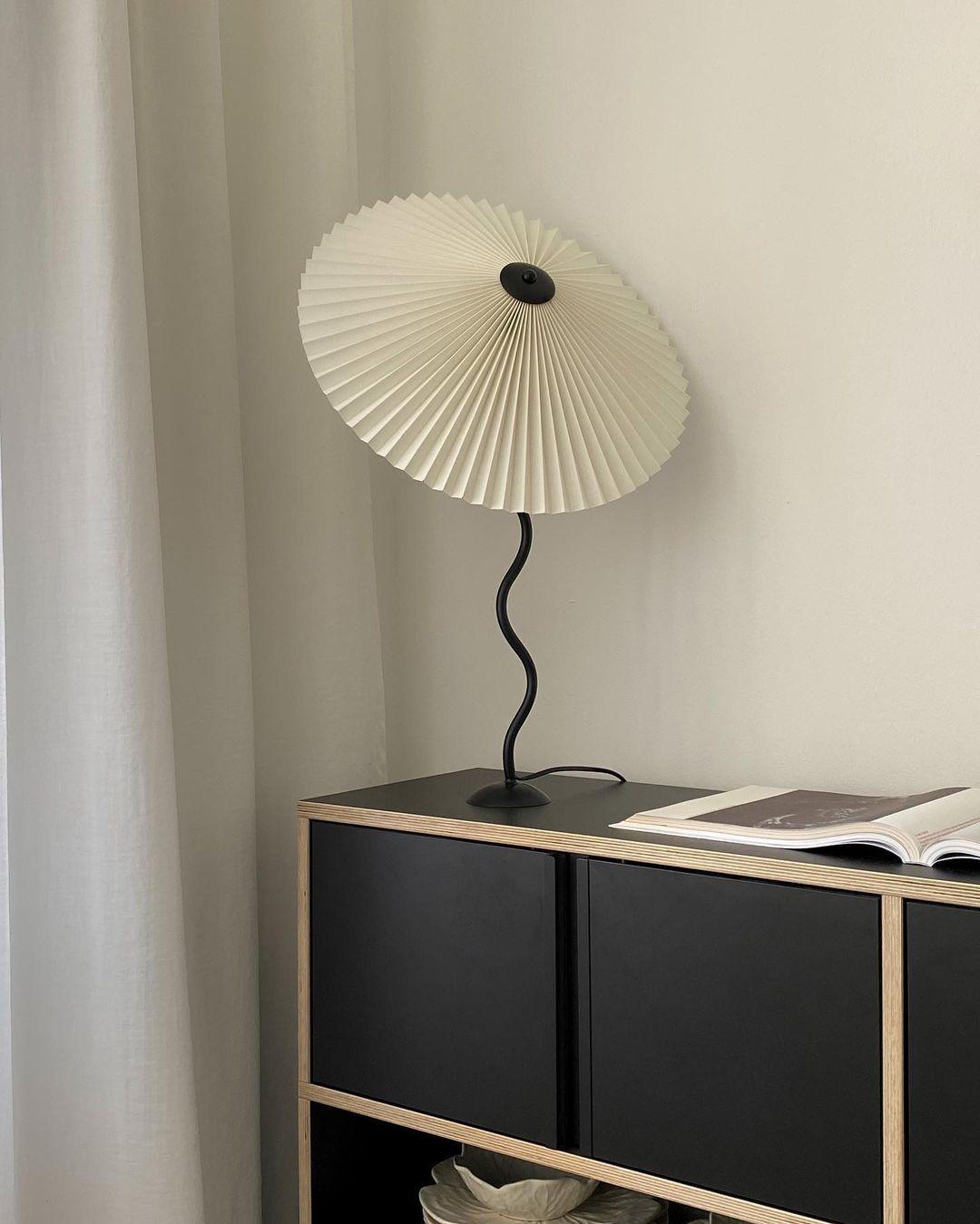VeroTwist lamp - met geplooide stoffen kap