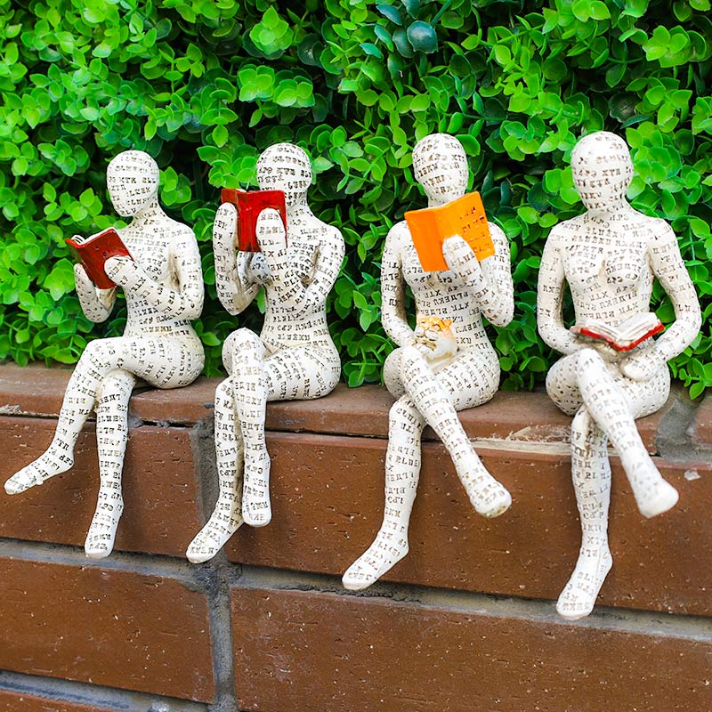 Amélie Lezer Sculptuur voor Boekenkast | Oase Wonen