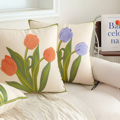 Blooming Tulip Kussenhoes – Geborduurd Katoen voor een Gezellige Sfeer | Oase Wonen
