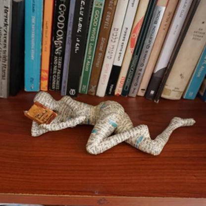 Amélie Lezer Sculptuur voor Boekenkast | Oase Wonen