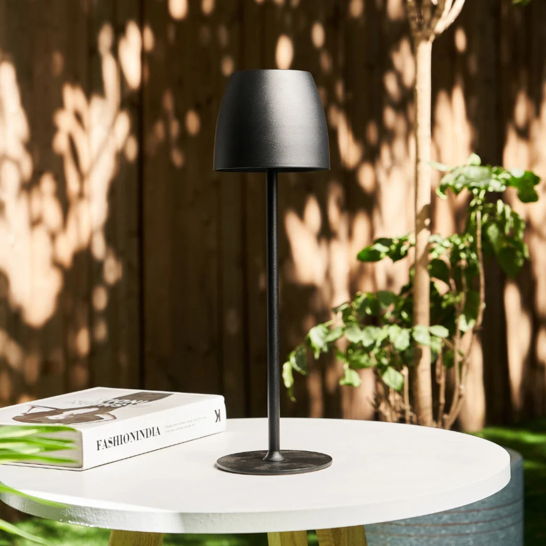 LumoGlow - Draadloze Tafellamp met luxe design