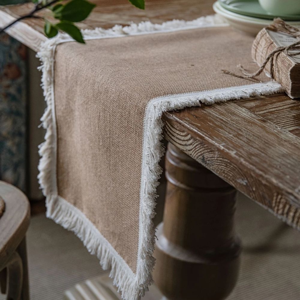 Boho Jute Tafelloper met Kanten Rand – Naturel voor Eettafel | Oase Wonen