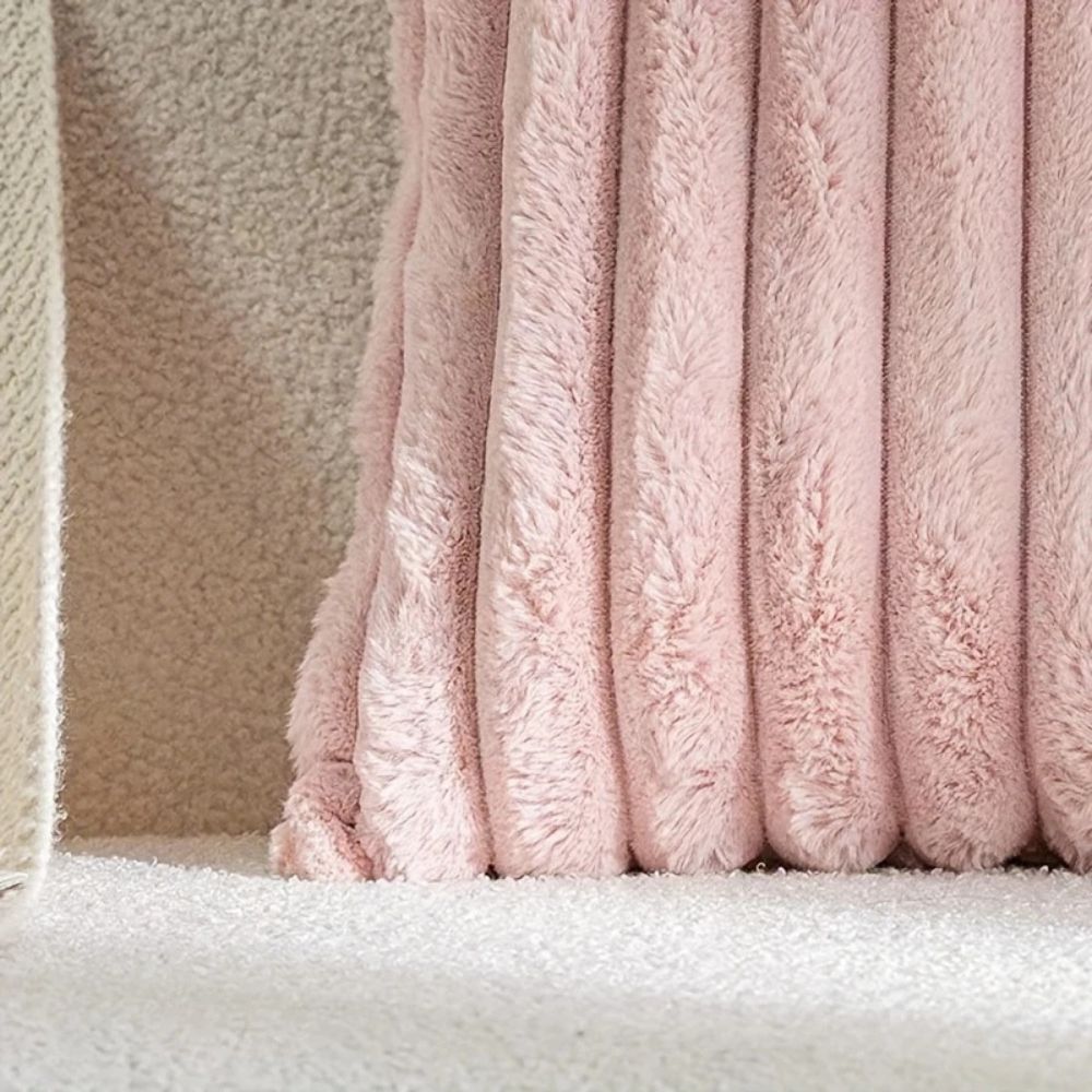 Nouvia Pluche Kussenhoes Imitatiebont – Zacht & Sfeervol voor de Bank | Oase Wonen