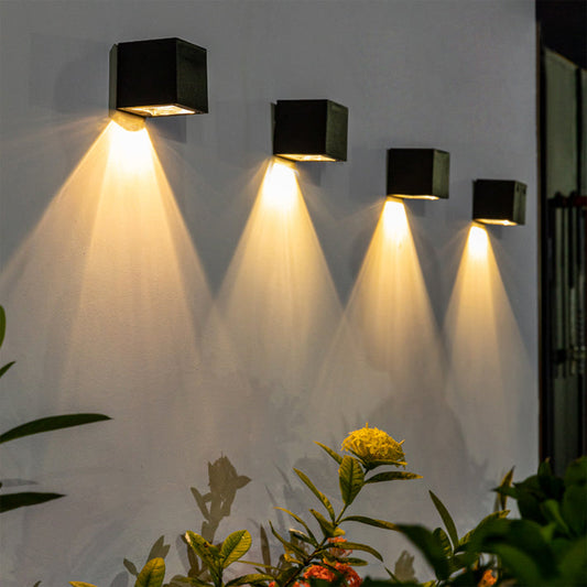 Solura – Stijlvolle Solar LED Wandlamp voor Buiten