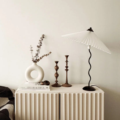 VeroTwist lamp - met geplooide stoffen kap