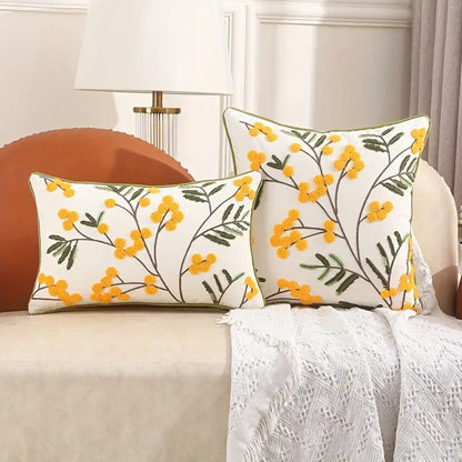 Geborduurde Bloemen Kussenhoes – Microvezel met Bloemenborduursel | Oase Wonen