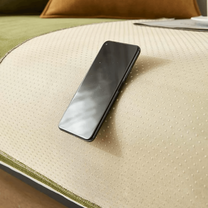 CouchGuard – Stijlvolle Antislip Fleecehoes voor je Bank