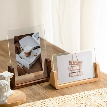 ClairFrame – Moderne Acryl Fotolijst met Houten Standaard